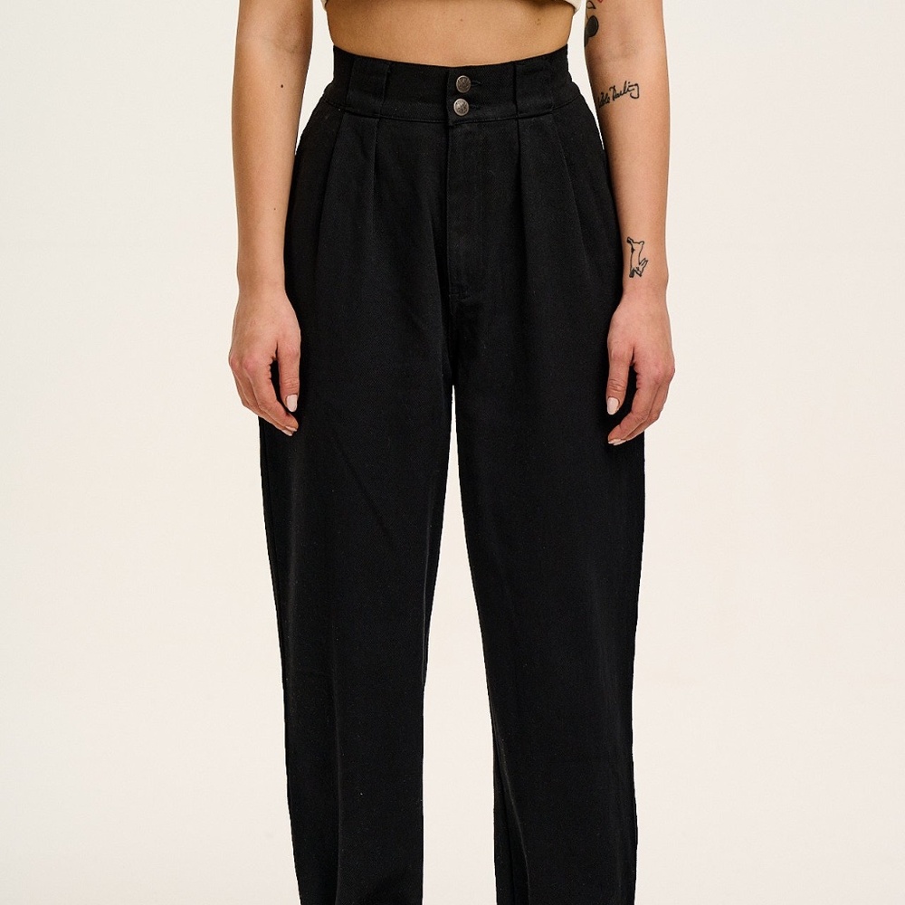 Lucy & Yak - Addison - Tapered Twill Trousers in Black